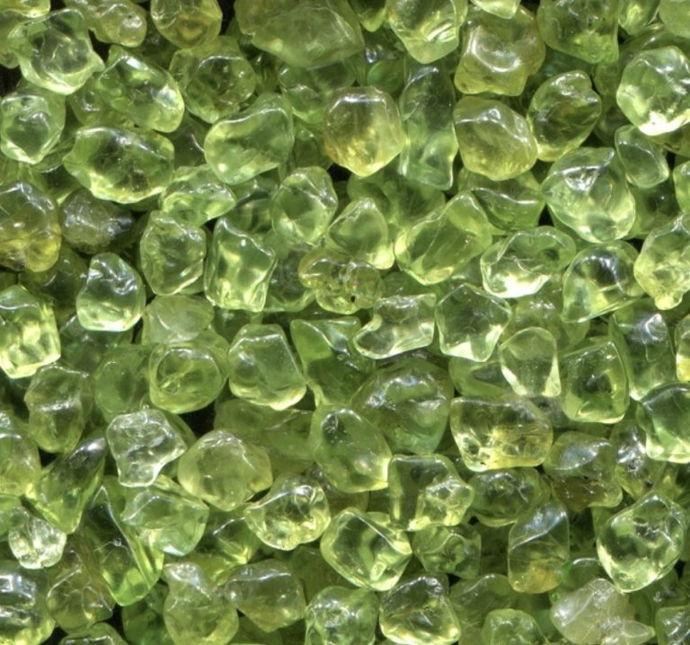 Peridot Crystals: Mystical and Physical Properties
